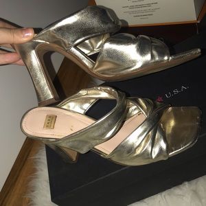 Sold ❌Gold heeled slides/ sandals